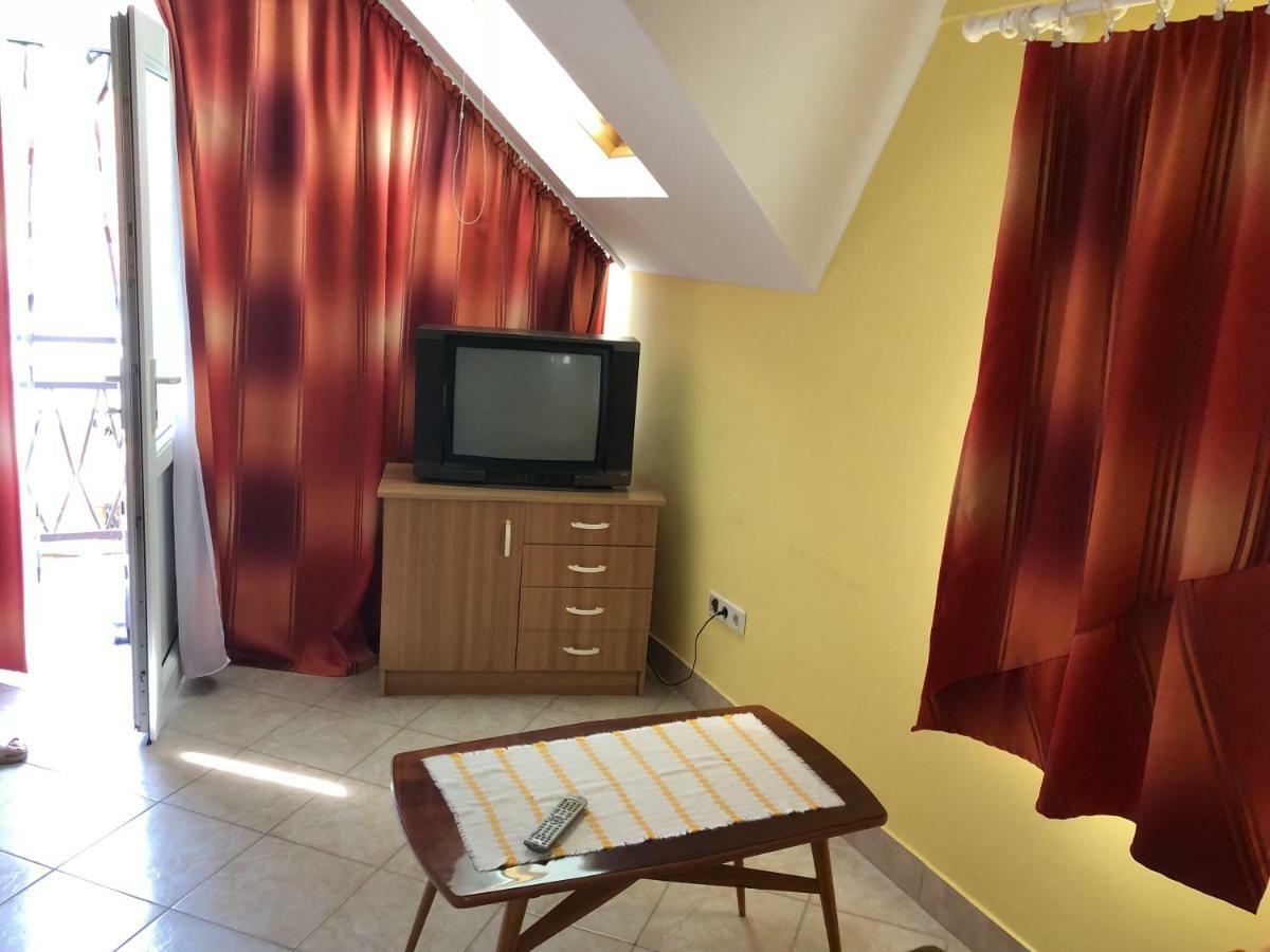 Liget Apartman Balatonföldvár Kültér fotó